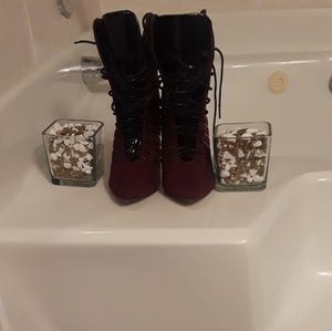 burgundy colored heels size 9
